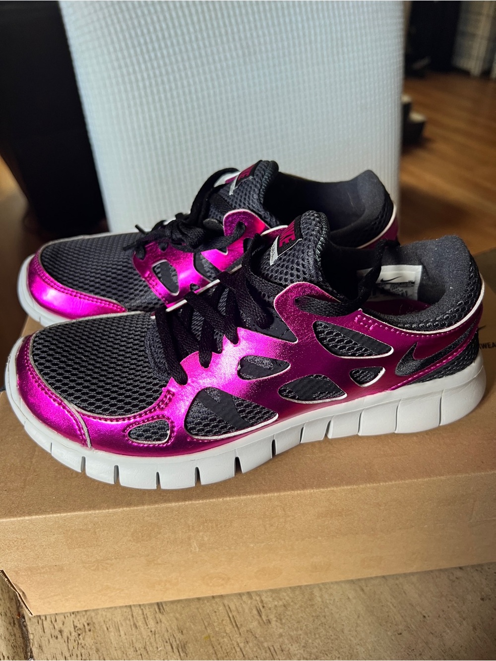 Women’s Nike Free Run+ PRM EXT Metallic Fuchsia and Black Athletic Sneakers